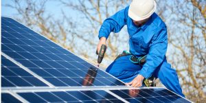 Installation Maintenance Panneaux Solaires Photovoltaïques à Debats-Riviere-d'Orpra